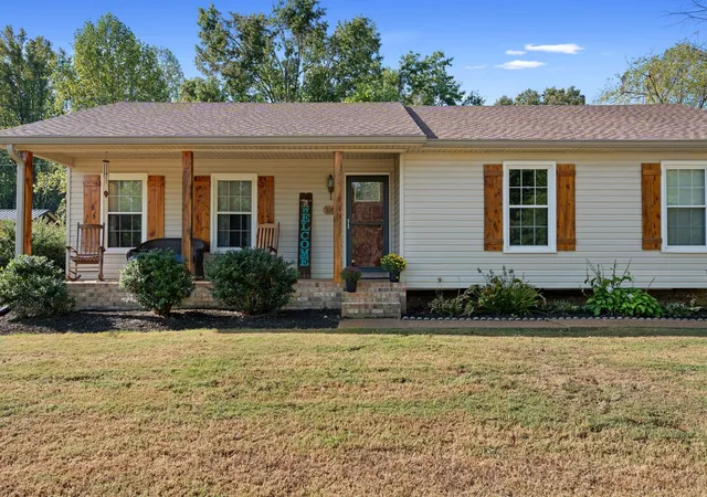 Photo 4 of Single family home for sale at 1140 Parkers Chapel Rd, Portland, TN 37148 | MLS# 3610808 | Listing updated on 2026-10-10