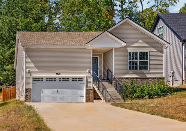 Photo 2 of Single family home for sale at 1245 Cardinal Crk Dr, Clarksville, TN 37040 | MLS# 3612099 | Listing updated on 2026-10-06