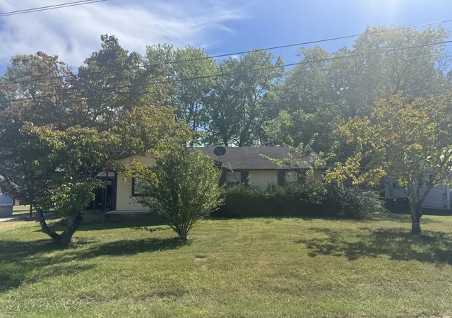 Photo 3 of Single family home for sale at 115 11th Avenue Nw, Winchester, TN 37398 | MLS# 3611084 | Listing updated on 2026-10-03