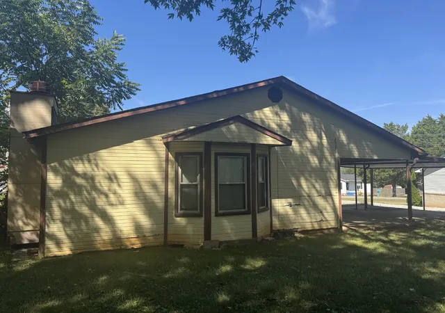 Photo 4 of Single family home for sale at 115 11th Avenue NW, Winchester, TN 37398 | MLS# 3611084 | Listing updated on 2026-10-03