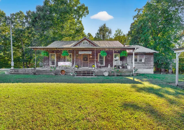 Photo 1 of Single family home for sale at 1208 Long Crk Rd, Dover, TN 37058 | MLS# 3612298 | Listing updated on 2026-10-06