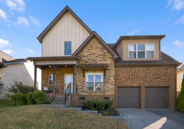 Photo 1 of Single family home for sale at 7632 Kemberton Dr E, Nolensville, TN 37135 | MLS# 3610453 | Listing updated on 2026-10-10