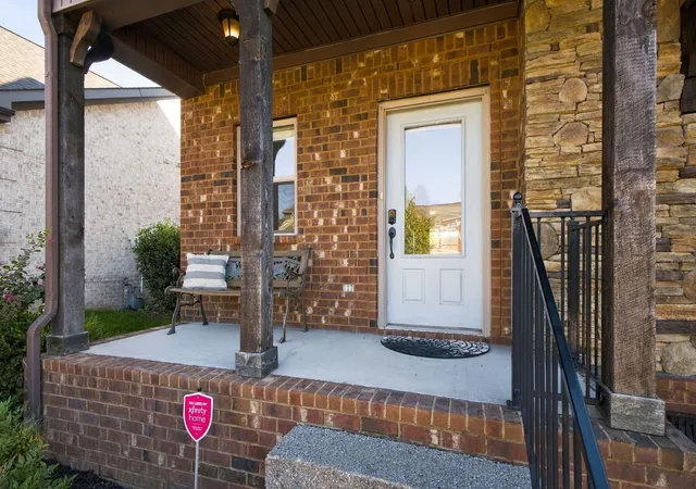 Photo 4 of Single family home for sale at 7632 Kemberton Dr E, Nolensville, TN 37135 | MLS# 3610453 | Listing updated on 2026-10-10