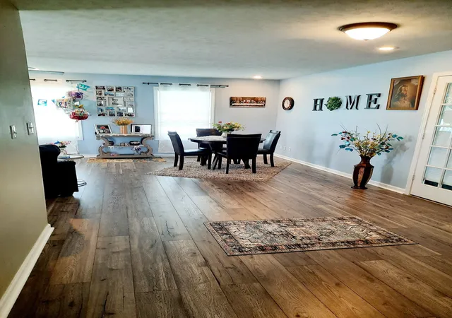 Photo 3 of Single family home for sale at 717 Claw Ct, Hopkinsville, KY 42240 | MLS# 3615067 | Listing updated on 2026-10-08
