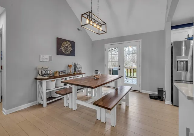 Photo 3 of Single family home for sale at 1589 Hedgewood Rd, Clarksville, TN 37042 | MLS# 3610511 | Listing updated on 2026-10-02