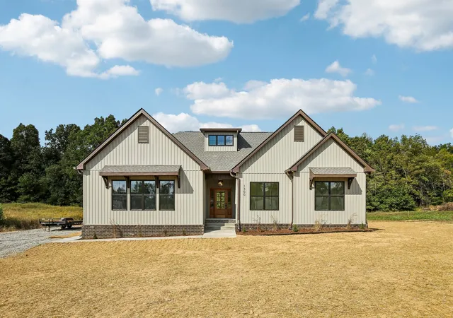 Photo 1 of Single family home for sale at 1300 Vickie Ln, Portland, TN 37148 | MLS# 3610926 | Listing updated on 2026-10-02
