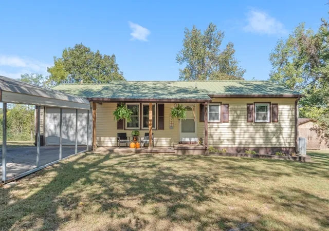 Single family home for sale at 3125 Green Hl Dr, Centerville, TN 37033 | MLS# 3611415