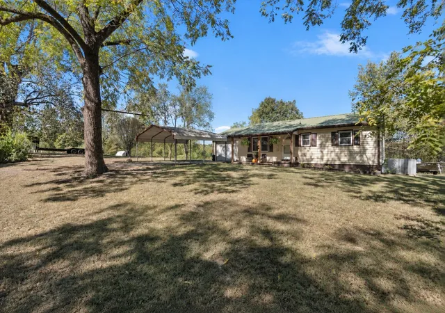 Photo 3 of Single family home for sale at 3125 Green Hl Dr, Centerville, TN 37033 | MLS# 3611415 | Listing updated on 2026-10-04