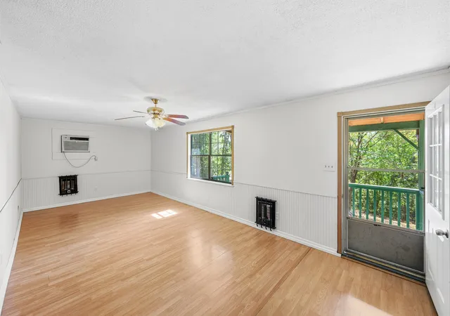 Photo 3 of Single family home for sale at 9512 Mount Carmel Rd, Decaturville, TN 38329 | MLS# 3612469 | Listing updated on 2026-10-07