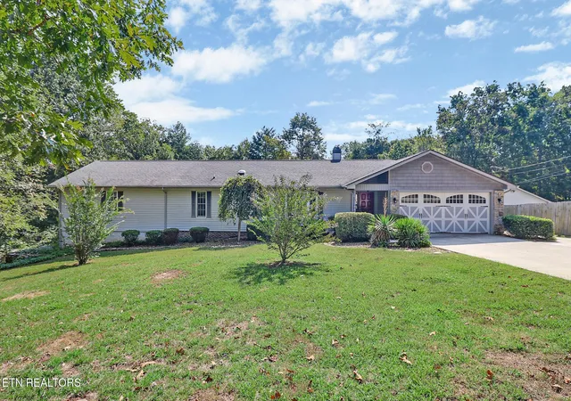 Photo 1 of Single family home for sale at 682 Villageway, Crossville, TN 38555 | MLS# 3610498 | Listing updated on 2026-10-07