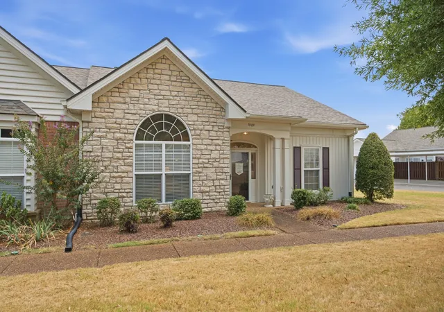Photo 3 of Condo for sale at 7009 Sunrise Cir, Franklin, TN 37067 | MLS# 3621866 | Listing updated on 2026-10-23