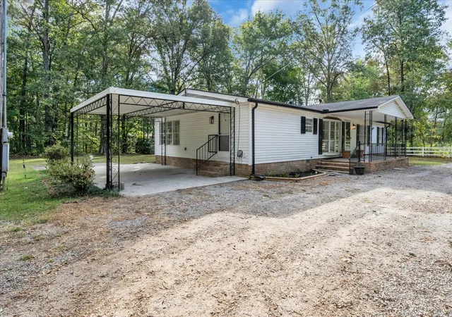 Photo 3 of Manufactured home for sale at 80 Elm Ln, Beechgrove, TN 37018 | MLS# 3611200 | Listing updated on 2026-10-07