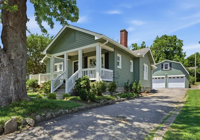 Photo 3 of Single family home for sale at 2908 Westmoreland Dr, Nashville, TN 37212 | MLS# 3611292 | Listing updated on 2026-10-08