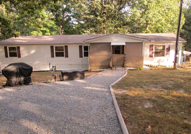 Photo 1 of Manufactured home for sale at 2806 High Ridge Dr, Nunnelly, TN 37137 | MLS# 3610594 | Listing updated on 2026-10-02