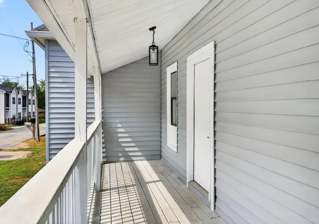 Photo 3 of Single family home for sale at 1701 Stanfiel St, Chattanooga, TN 37406 | MLS# 3610555 | Listing updated on 2026-10-02