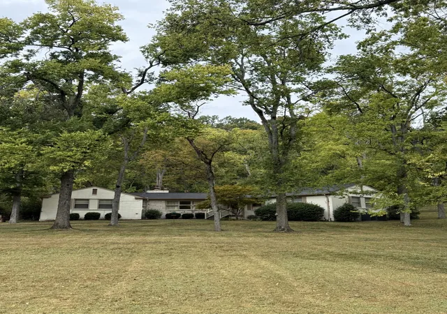 Photo 1 of Sale Pending at 6528 Jocelyn Holw Rd, Nashville, TN 37205 | MLS# 3610605 | Listing updated on 2026-10-02