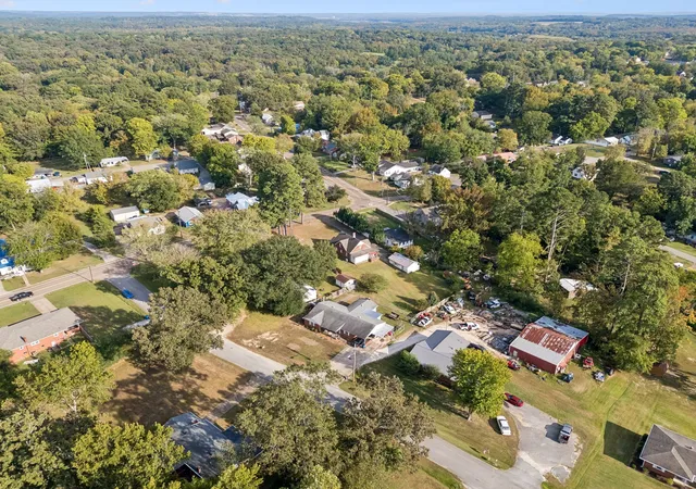 Photo 4 of Single family home for sale at 181 Washington Ave, Camden, TN 38320 | MLS# 3610610 | Listing updated on 2026-10-02