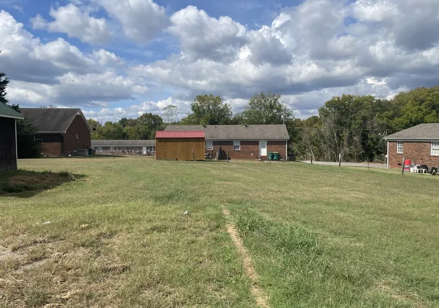 Photo 3 of Single family home for sale at 1260 Verona Caney Ave, Lewisburg, TN 37091 | MLS# 3612705 | Listing updated on 2026-10-07