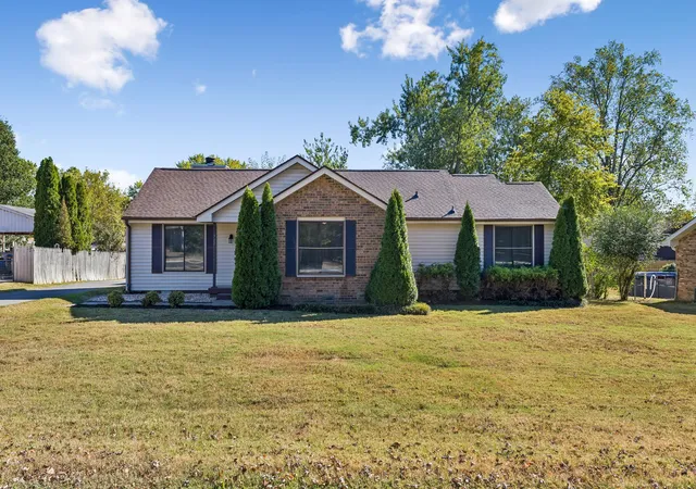Photo 2 of Single family home for sale at 320 Raindrop Ln, Hendersonville, TN 37075 | MLS# 3610915 | Listing updated on 2026-10-07