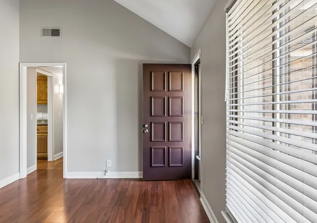 Photo 4 of Single family home for sale at 320 Raindrop Ln, Hendersonville, TN 37075 | MLS# 3610915 | Listing updated on 2026-10-07