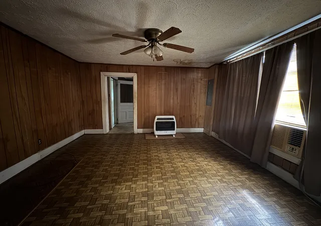 Photo 4 of Single family home for sale at 1831 S Main St, Columbia, TN 38401 | MLS# 3612238 | Listing updated on 2026-10-08