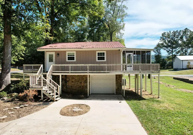 Photo 3 of Single family home for sale at 374 Marina Hills Cir Nw, Charleston, TN 37310 | MLS# 3610632 | Listing updated on 2026-10-02