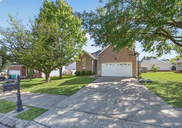 Photo 2 of Single family home for sale at 134 Willowleaf Ln, White House, TN 37188 | MLS# 3610972 | Listing updated on 2026-10-10