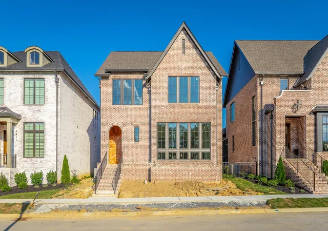 Photo 2 of Sale Pending at 9415 Calder Cir, Ooltewah, TN 37363 | MLS# 3610673 | Listing updated on 2026-10-08