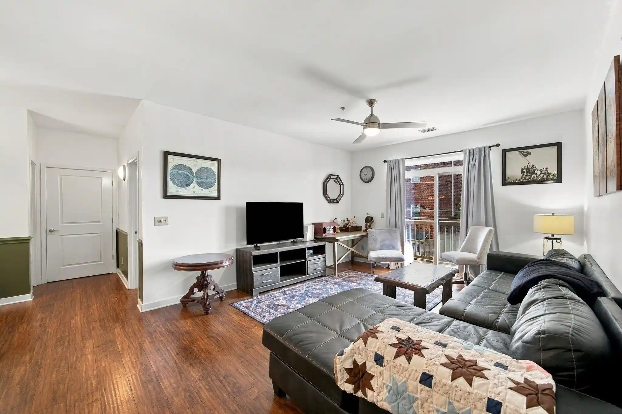Listing Photo 1 - Condo for sale in 863 Flynn St located at 863 Flynn St, Chattanooga, TN 37403 - Unit #204