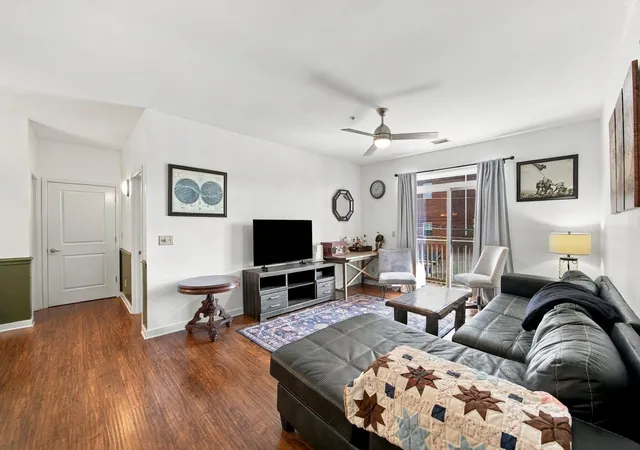 Condo for sale at 863 Flynn St #204, Chattanooga, TN 37403 | MLS# 3610686