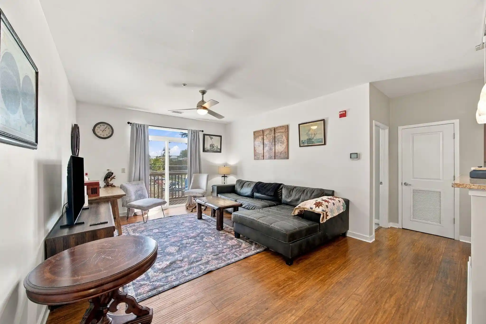 Listing Photo 2 - Condo for sale in 863 Flynn St located at 863 Flynn St, Chattanooga, TN 37403 - Unit #204