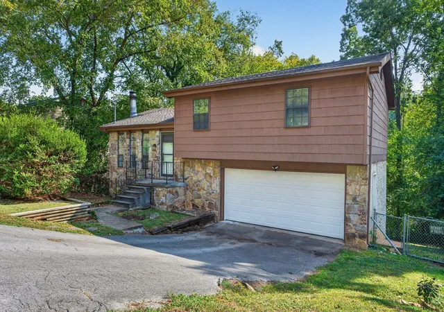 Photo 2 of Single family home for sale at 3418 Martin Rd, Chattanooga, TN 37415 | MLS# 3610687 | Listing updated on 2026-10-05