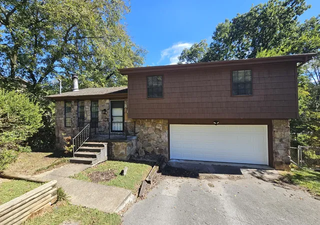 Photo 1 of Single family home for sale at 3418 Martin Rd, Chattanooga, TN 37415 | MLS# 3610687 | Listing updated on 2026-10-05