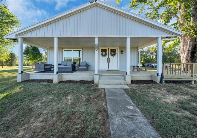 Photo 2 of Single family home for sale at 2037 Rutledge Fls Rd, Tullahoma, TN 37388 | MLS# 3612131 | Listing updated on 2026-10-09