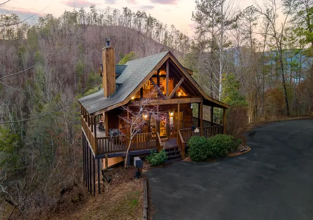 Photo 1 of Single family home for sale at 3202 Barry View Way, Sevierville, TN 37862 | MLS# 3610759 | Listing updated on 2026-10-02
