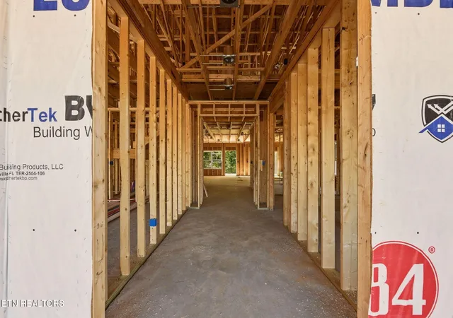 Photo 3 of Single family home for sale at 825 Greenhead Ln, Knoxville, TN 37924 | MLS# 3610704 | Listing updated on 2026-10-02