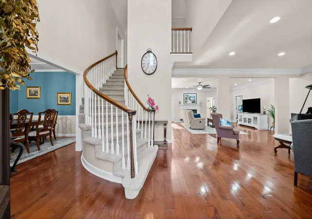 Photo 3 of Single family home for sale at 2704 Wakefield Dr, Clarksville, TN 37043 | MLS# 3615054 | Listing updated on 2026-10-08