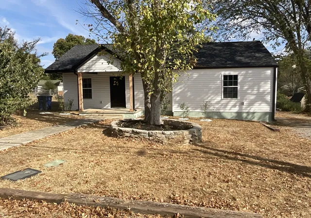 Photo 1 of Single family home for sale at 123 Butler St, Shelbyville, TN 37160 | MLS# 3612091 | Listing updated on 2026-10-06