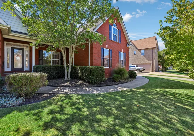 Photo 2 of Single family home for sale at 3630 Geneva Dr, Murfreesboro, TN 37128 | MLS# 3614535 | Listing updated on 2026-10-08