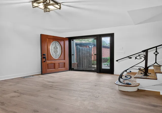 Photo 2 of Townhouse for sale at 233 Hearthstone Manor Ln, Brentwood, TN 37027 | MLS# 3611011 | Listing updated on 2026-10-03