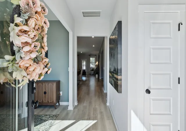 Photo 4 of Single family home for sale at 297 Harvest Point Blvd, Spring Hill, TN 37174 | MLS# 3610726 | Listing updated on 2026-10-02
