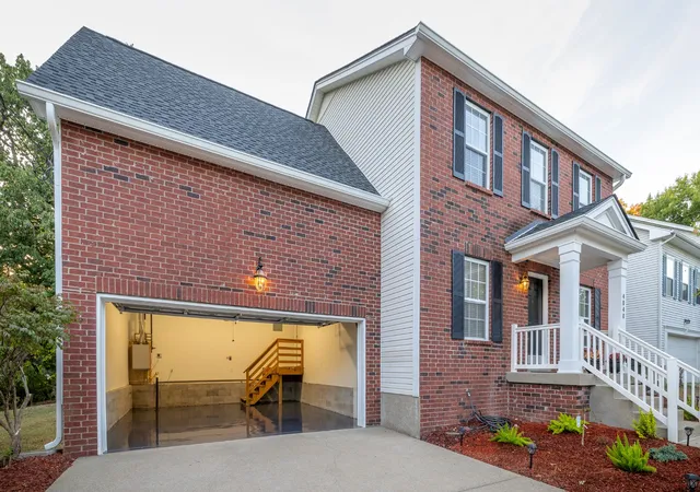 Photo 2 of Single family home for sale at 4040 Hallborough Way, Hermitage, TN 37076 | MLS# 3610944 | Listing updated on 2026-10-16