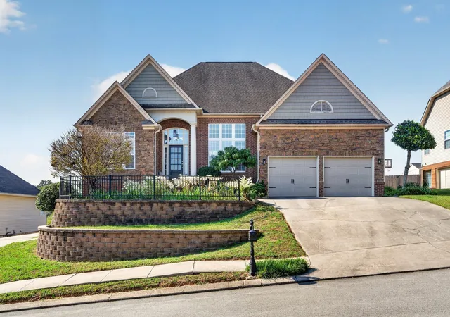 Photo 1 of Single family home for sale at 9647 Wiltshire Dr, Ooltewah, TN 37363 | MLS# 3610744 | Listing updated on 2026-10-06
