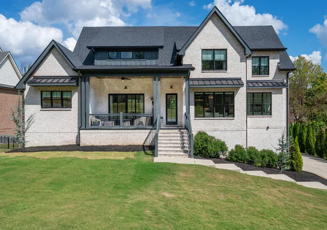 Photo 1 of Mansion for sale at 403 Barnes Dr, Lebanon, TN 37087 | MLS# 3610800 | Listing updated on 2026-10-07