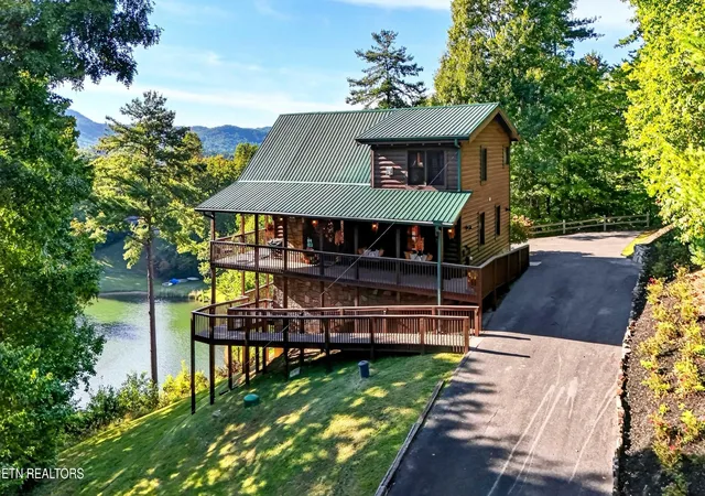 Single family home for sale at 3702 Marian Lake Way, Sevierville, TN 37862 | MLS# 3615737