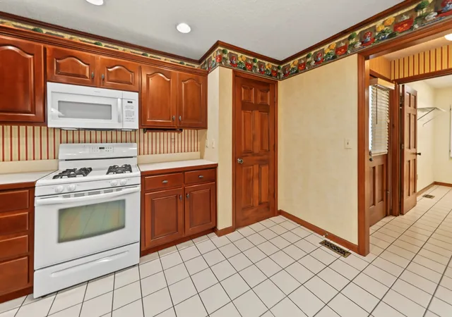 Photo 4 of Single family home for sale at 1235 Golf Crse Rd, Newport, TN 37821 | MLS# 3610788 | Listing updated on 2026-10-02