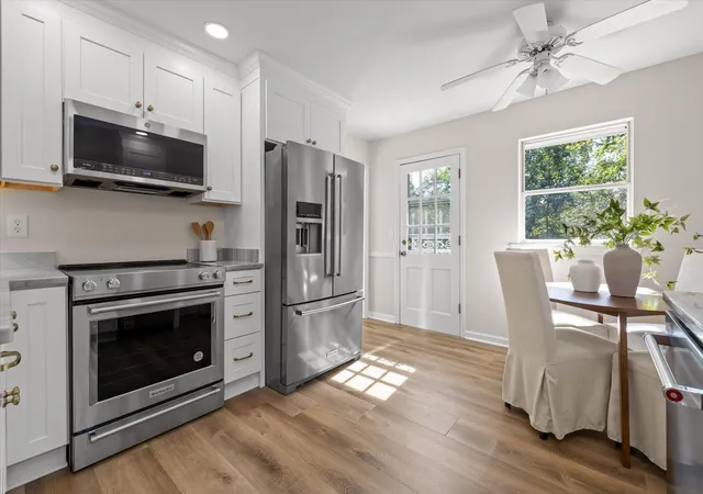 Photo 3 of Single family home for sale at 7104 Moreview Rd, Chattanooga, TN 37412 | MLS# 3610803 | Listing updated on 2026-10-05