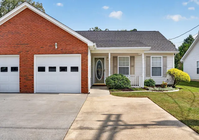 Townhouse for sale at 653 Flagstone Dr #22D, Rossville, GA 30741 | MLS# 3610830