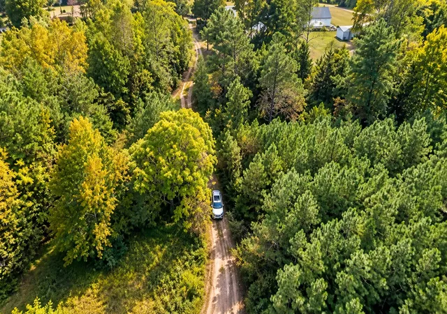 Photo 2 of Manufactured home for sale at 1448 W Grab Crk Rd, Dickson, TN 37055 | MLS# 3610889 | Listing updated on 2026-10-05