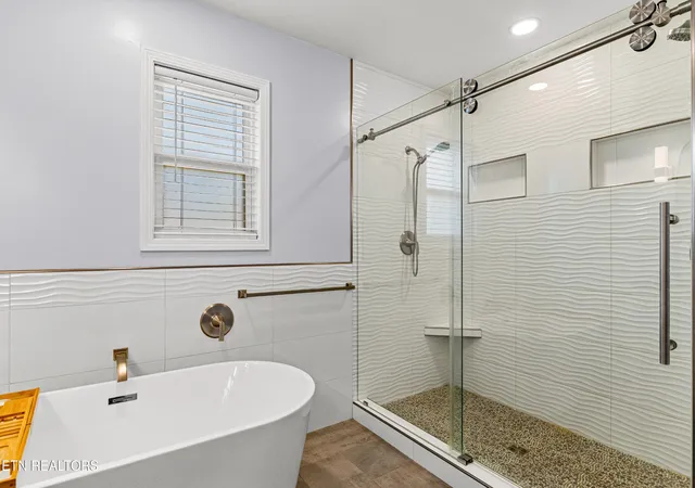 Photo 4 of Single family home for sale at 2954 Marvin Cir, Maryville, TN 37803 | MLS# 3610848 | Listing updated on 2026-10-02